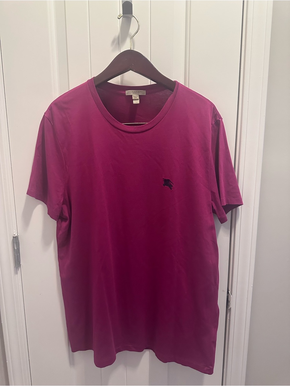 NWOT- Burberry Short Sleeve Crew Neck T-Shirt in Deep Magenta women large